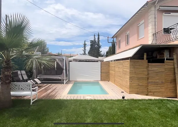 Villa Appartement 3 Chambres, Refait A Neuf, Piscine, Proche Mer Et Gare