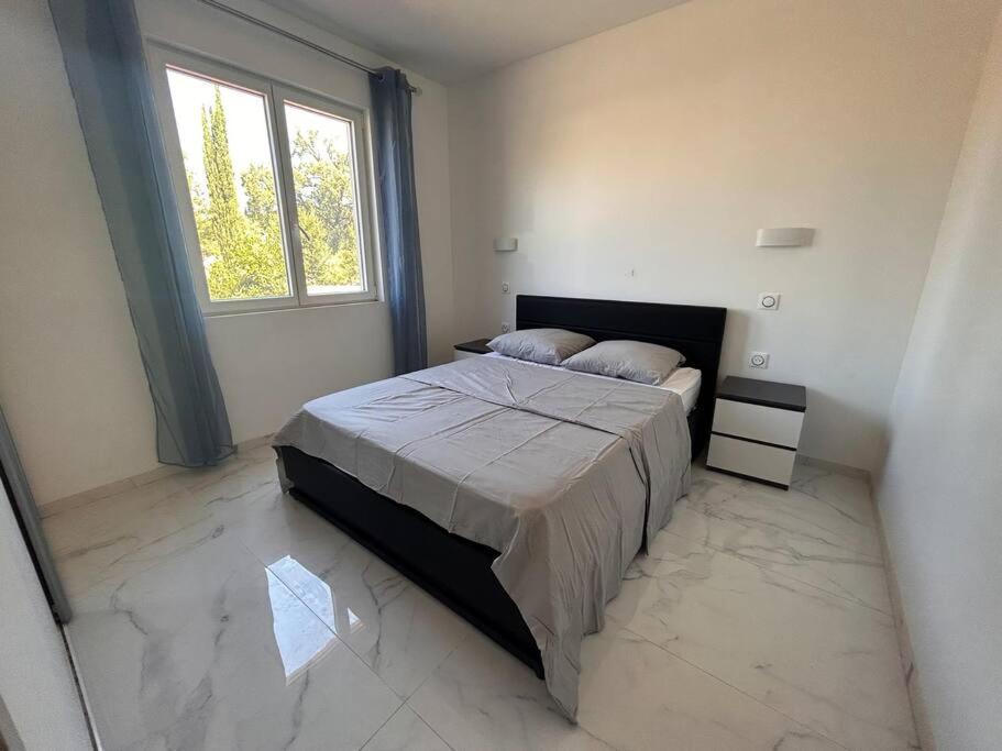 3 Chambres, Refait A Neuf, Piscine, Proche Et Gare * Cagnes-sur-Mer
