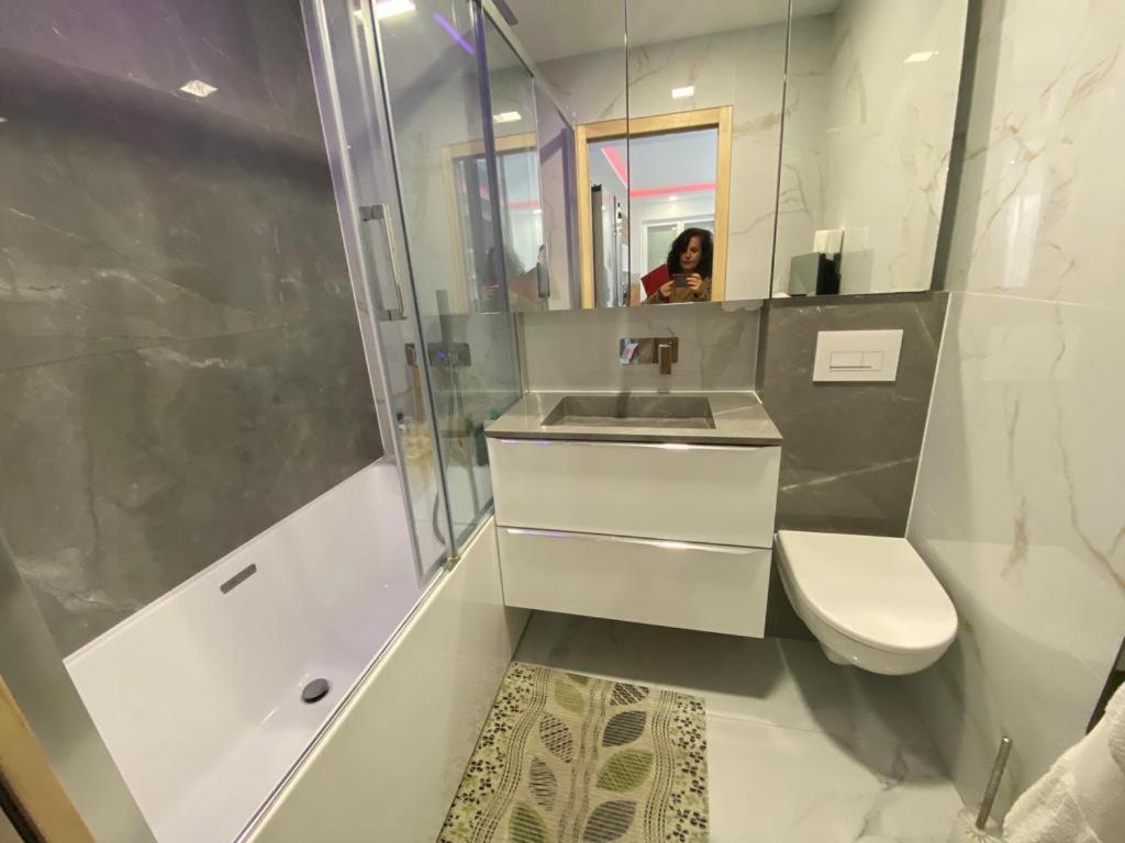 3 Chambres, Refait A Neuf, Piscine, Proche Et Gare * Cagnes-sur-Mer
